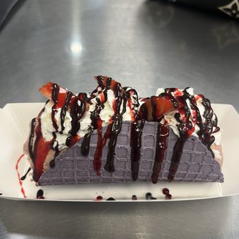 Sweet Rolled Tacos - Chocolate strawberry - Ice Cream & Frozen Yogurt Near Me - St. George, Utah Sweet Rolled Tacos - Chocolate strawberry - Ice Cream & Frozen Yogurt Near Me - St. George, Utah