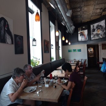 Feast Cafe Bistro - Interior - Canadian (New) Near Me - Winnipeg, Manitoba