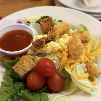 Texas Roadhouse - House Salad - Barbeque Near Me - Lady Lake, Florida