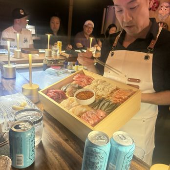 Hiro No Uchi - Hiro displayed fresh Sashimi platter - Sushi Bars Near Me - Honolulu, Hawaii