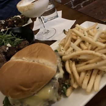 W Wallace - Burger and fries - Bars Near Me - Salem, Oregon