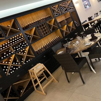 82 Ocean By The Sea - Inside - Restaurants Near Me - Sint Maarten, New Hampshire