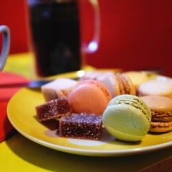 Zukr Boutique - Macaroons, marshmallow & fancy fruit pastels.