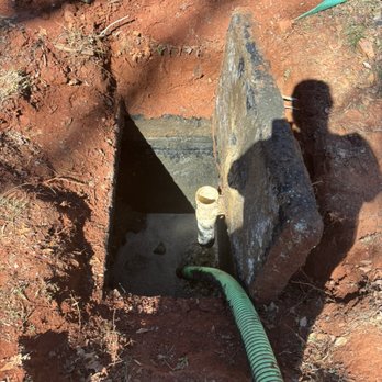 Turdbusters - Pumping a septic tank - Septic Services Near Me Turdbusters - Pumping a septic tank - Septic Services Near Me