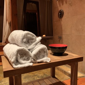 Little Red Day Spa - Open shower with clay body mask - Day Spas Near Me - Seattle, Washington Little Red Day Spa - Open shower with clay body mask - Day Spas Near Me - Seattle, Washington