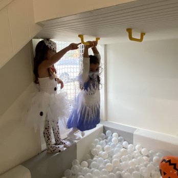 Oh My Goodness - Hanging around! - Kids Activities Near Me - Garden City, New York