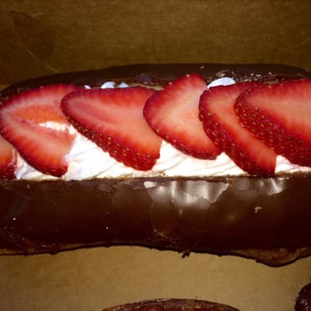 Donut Depot - Fresh Strawberry & Vanilla Cream Bar - Donuts Near Me - Thousand Oaks, California