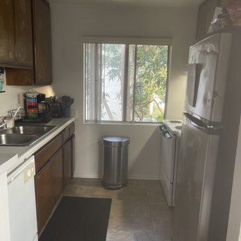 GRB Cleaning Services - Kitchen - Home Cleaning Near Me - Van Nuys, California