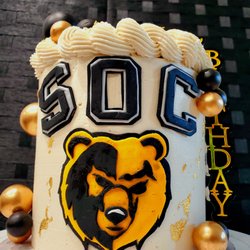 Yazzi Cakes - SOC High School themed Birthday Cake! "Go Golden Bears!"