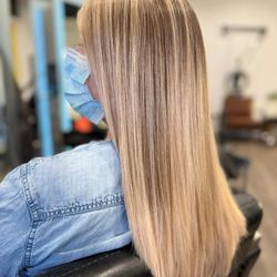Hair Lab+ - Fresh blonde and a healthy trim by Taylor