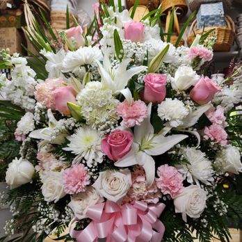 Twin City Florist - Funeral flowers. August 24, 2026 - Florists Near Me - Calexico, California Twin City Florist - Funeral flowers. August 24, 2026 - Florists Near Me - Calexico, California