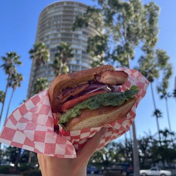 WT Food - Chicken sandwich - Food Trucks Near Me - Long Beach, California WT Food - Chicken sandwich - Food Trucks Near Me - Long Beach, California