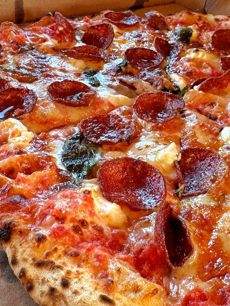 Food from Luna Valley Pizza Farm