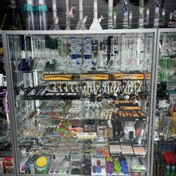 Mount Sinai Smoke Shop - Glass & tobacco pipes