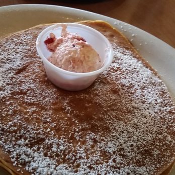 Millbrae Pancake House - Swedish pancakes - American Near Me - Millbrae, California