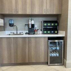 RAYUS Radiology - Women's Care - Water and coffee while you wait