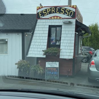 Espresso-Ly-Yours - ows a view of the outside of a restaurant - Coffee & Tea Near Me - Everett, Washington