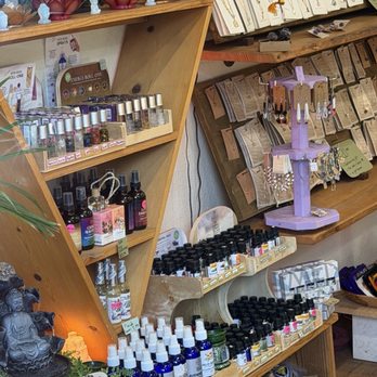 Earths Elements - Spiritual Shop Near Me - Palm Springs, California