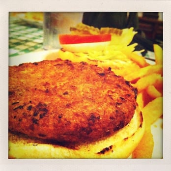 Blake's Cafe - Amazing veggie burger - Burgers Near Me - Luling, Texas