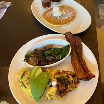 Beach Plum Kitchen - New American Near Me - Carlsbad, California