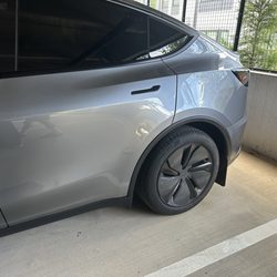 L & P Auto Body Shop - L&P fixed my rear driver door dent + trim