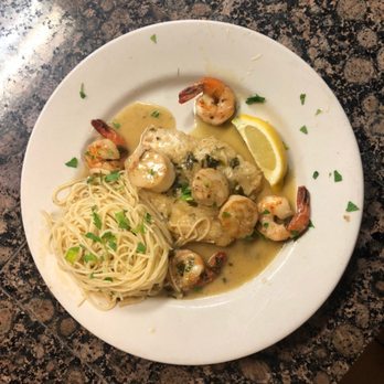 DeCristofaro’s - a plate of pasta and shrimp - Italian Near Me - Spring Hill, Florida DeCristofaro’s - a plate of pasta and shrimp - Italian Near Me - Spring Hill, Florida