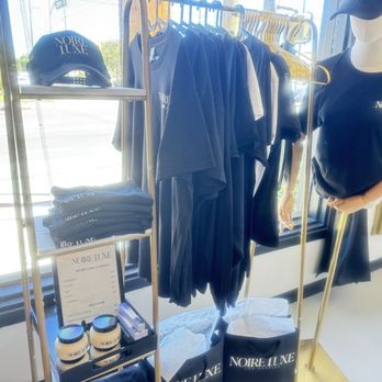 Noire Luxe LA - Swag available. - Nail Salons Near Me - Lomita, California Noire Luxe LA - Swag available. - Nail Salons Near Me - Lomita, California