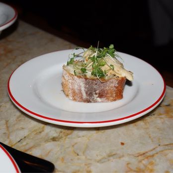 Le Parisien - Crab cake on bread - French Near Me - Oklahoma City, Oklahoma