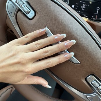 Atelierludan - Natural nail bio gel manicure with french tip and chrome - Nail Technicians Near Me - pasadena, California