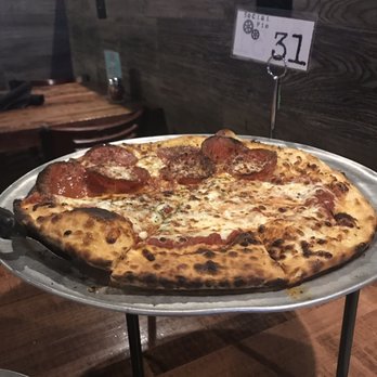 Social Pie - 14" Pepperoni Pizza - Pizza Near Me - Dallas, Texas Social Pie - 14" Pepperoni Pizza - Pizza Near Me - Dallas, Texas
