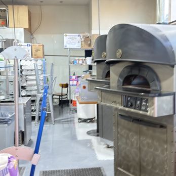 Solamente Pizza - Pizza Near Me - Las Vegas, Nevada
