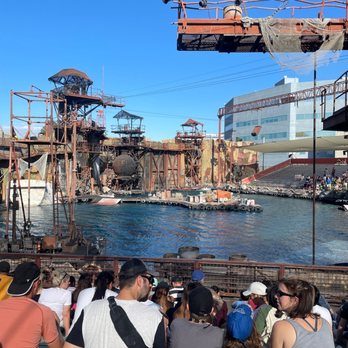 Universal Studios Hollywood - WATER WORLD - Amusement Parks Near Me - Universal City, California Universal Studios Hollywood - WATER WORLD - Amusement Parks Near Me - Universal City, California