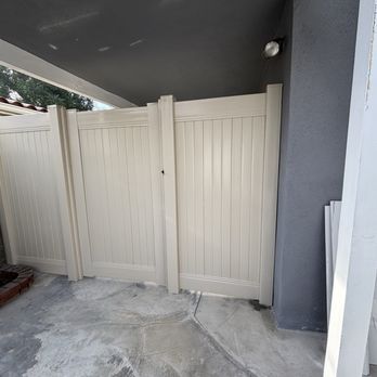 Pacific Vinyl Fences - Vinyl Fences and Gates - Fences & Gates Near Me - Glendale, California Pacific Vinyl Fences - Vinyl Fences and Gates - Fences & Gates Near Me - Glendale, California