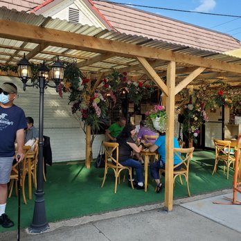 Kin'd - Outside - Thai Near Me - Fresh Meadows, New York