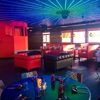 Ted - Afterwork et club du jeudi au samedi, jusqu'à 4h ! - Bars Near Me - Chassieu, 69