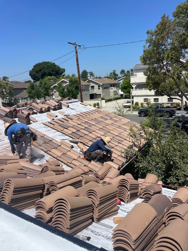 Slide of Arrow Roofing