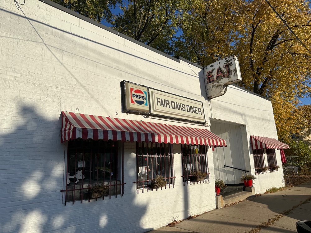 FAIR OAKS DINER Updated September 2024 18 Photos & 31 Reviews 44