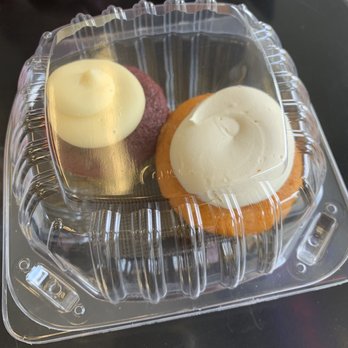 Elite Bakery - Mango and red velvet cupcake $2.85 each - Bakeries Near Me - Union City, California Elite Bakery - Mango and red velvet cupcake $2.85 each - Bakeries Near Me - Union City, California