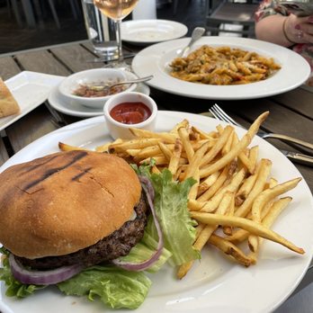 Bella Siena - Grilled Kobe Beef Burger - Italian Near Me - Benicia, California Bella Siena - Grilled Kobe Beef Burger - Italian Near Me - Benicia, California