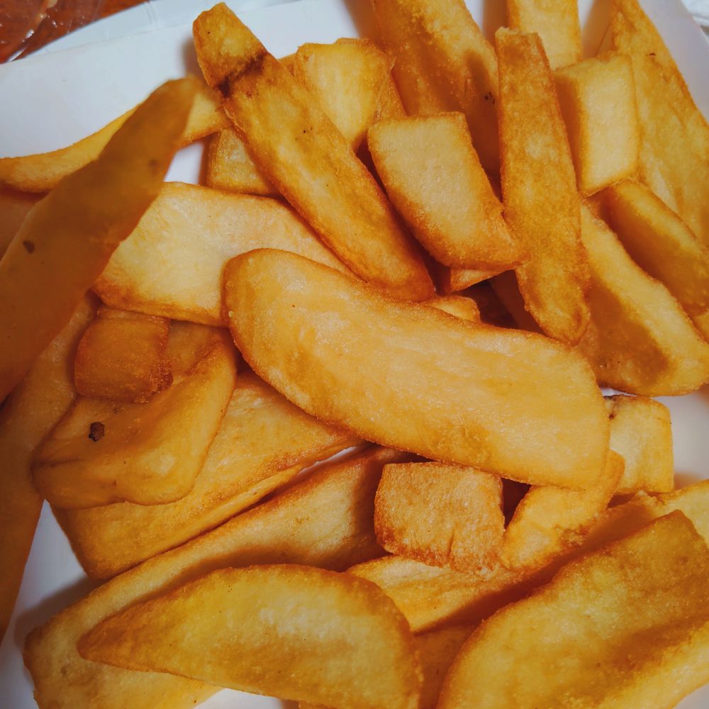 It looks good but it is a deceiving kind of look, it does not taste how it looks. Does not taste fresh.
