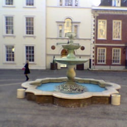 Richmond Farmers Market - Heron Square (without the market!)