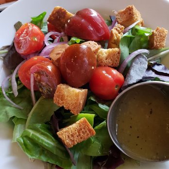 Roosevelt's - Side salad - Gastropubs Near Me - Tulsa, Oklahoma