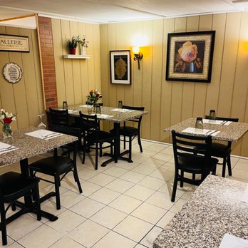 Eggs & Thai Café - the interior of the restaurant - Thai Near Me - Dedham, Massachusetts