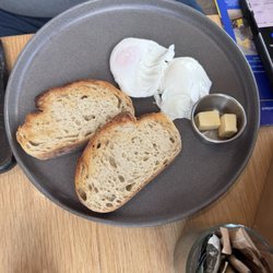 Biskit - Eggs and toast