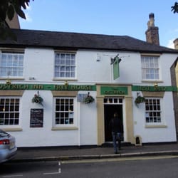 The Ostrich Inn - Front view
