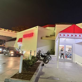 In-N-Out Burger - Burgers Near Me - Irvine, California In-N-Out Burger - Burgers Near Me - Irvine, California