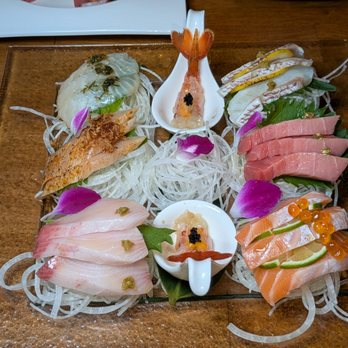 Sushi Hana - Sashimi 10 Pieces - Sushi Bars Near Me - Los Angeles, California