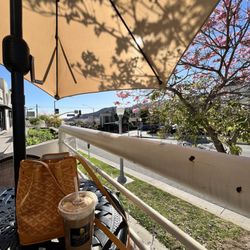 Sweet Demi Lune Bakery & Cafe