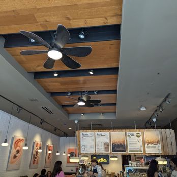 Fusettes - Cafes Near Me - Toronto, Ontario