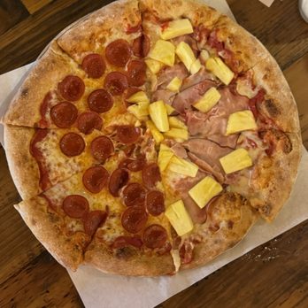 High & Mighty Pizza Joint - 1/2 Pepperoni / 1/2 Hawaiian - Pizza Near Me - Gilroy, California High & Mighty Pizza Joint - 1/2 Pepperoni / 1/2 Hawaiian - Pizza Near Me - Gilroy, California
